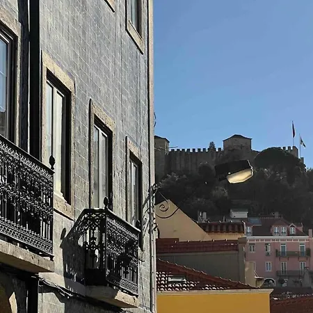 Olarias Sunlit Retreat In Historic Апартаменты *